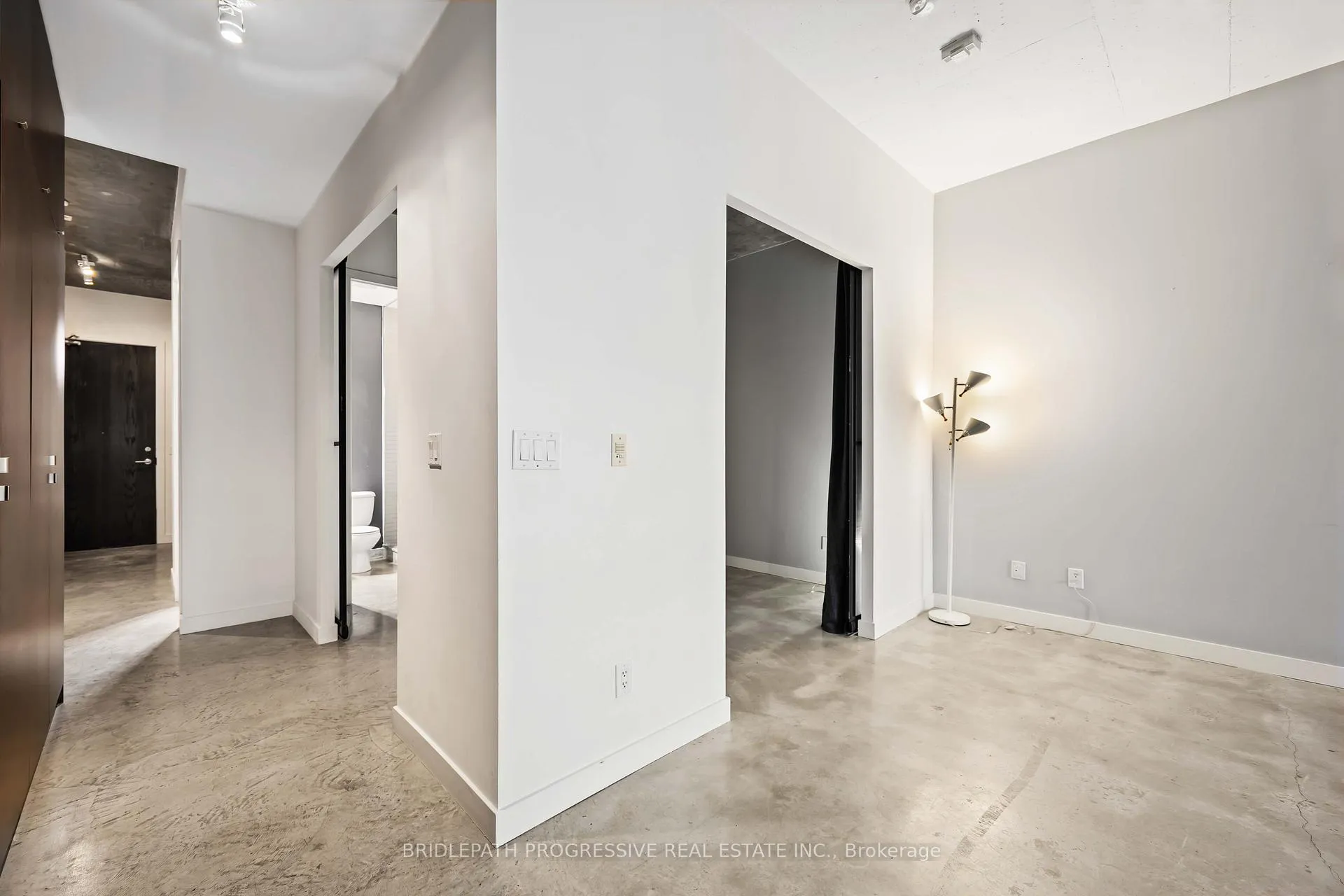 Photo 10 of Unit 707, 23 Brant Street, Toronto, Waterfront Communities — HOMEH