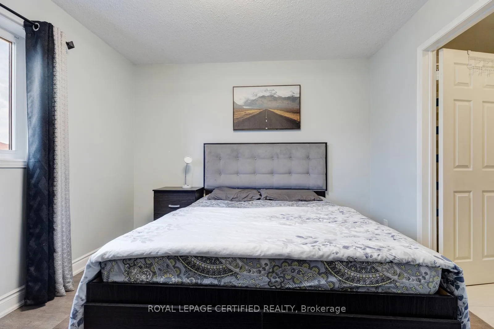 Photo 24 of 299 Pressed Brick Drive N, Brampton, Brampton North — HOMEH