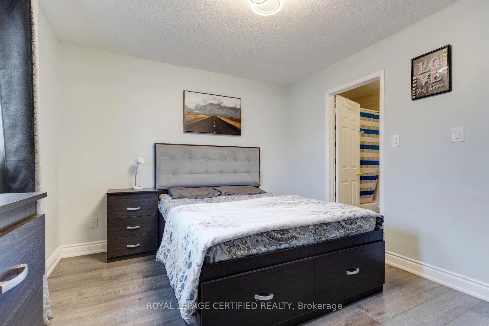 Photo 25 of 299 Pressed Brick Drive N, Brampton, Brampton North — HOMEH