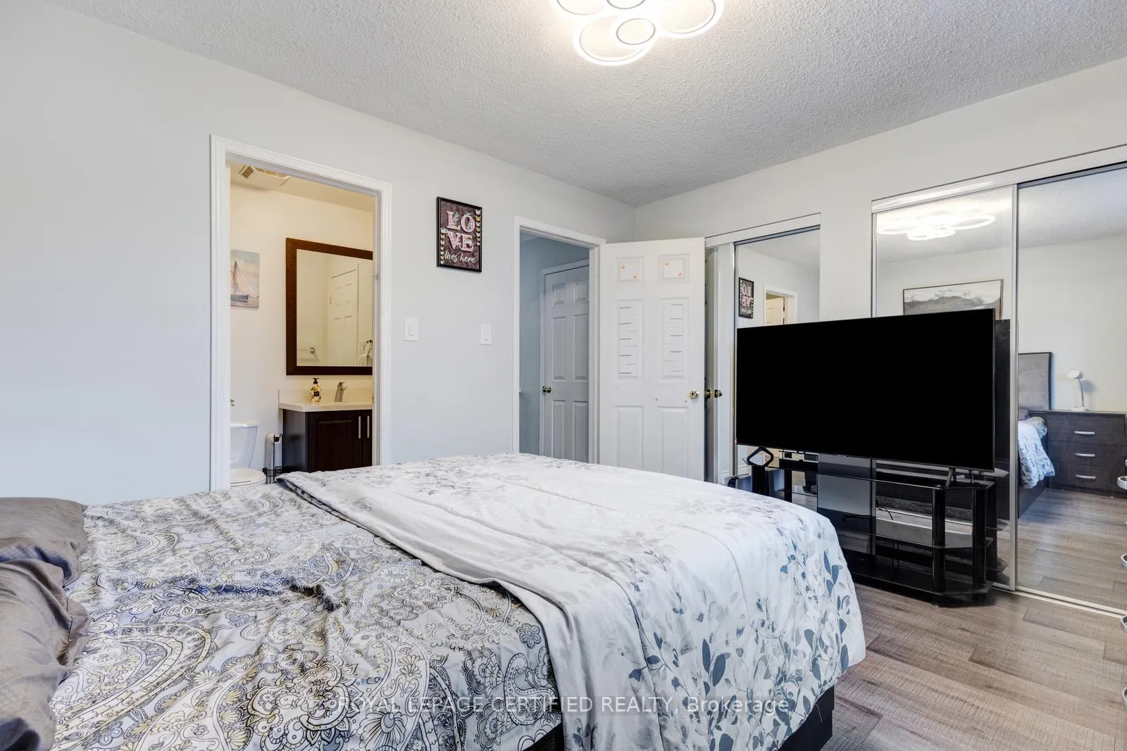Photo 26 of 299 Pressed Brick Drive N, Brampton, Brampton North — HOMEH