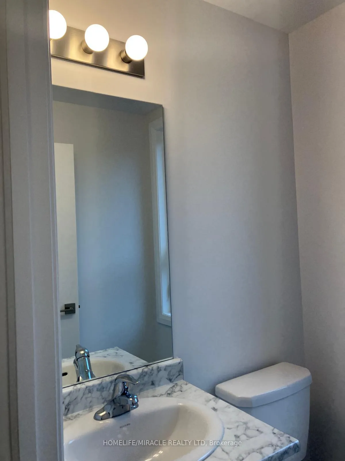 Photo 4 of Unit 103, 6705 Cropp Street, Niagara Falls, Morrison — HOMEH