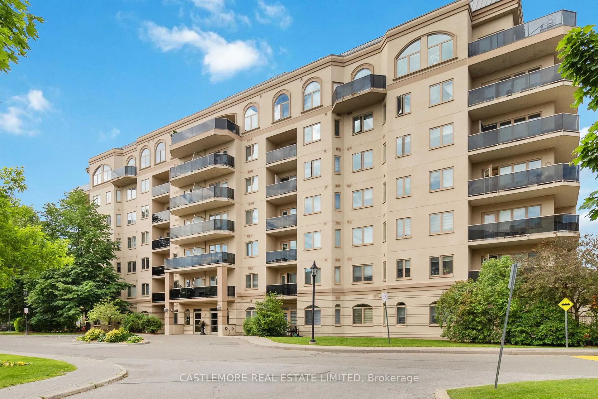 Photo 1 of Unit 103, 7 Daypring Circle, Brampton, Goreway Drive Corridor — HOMEH