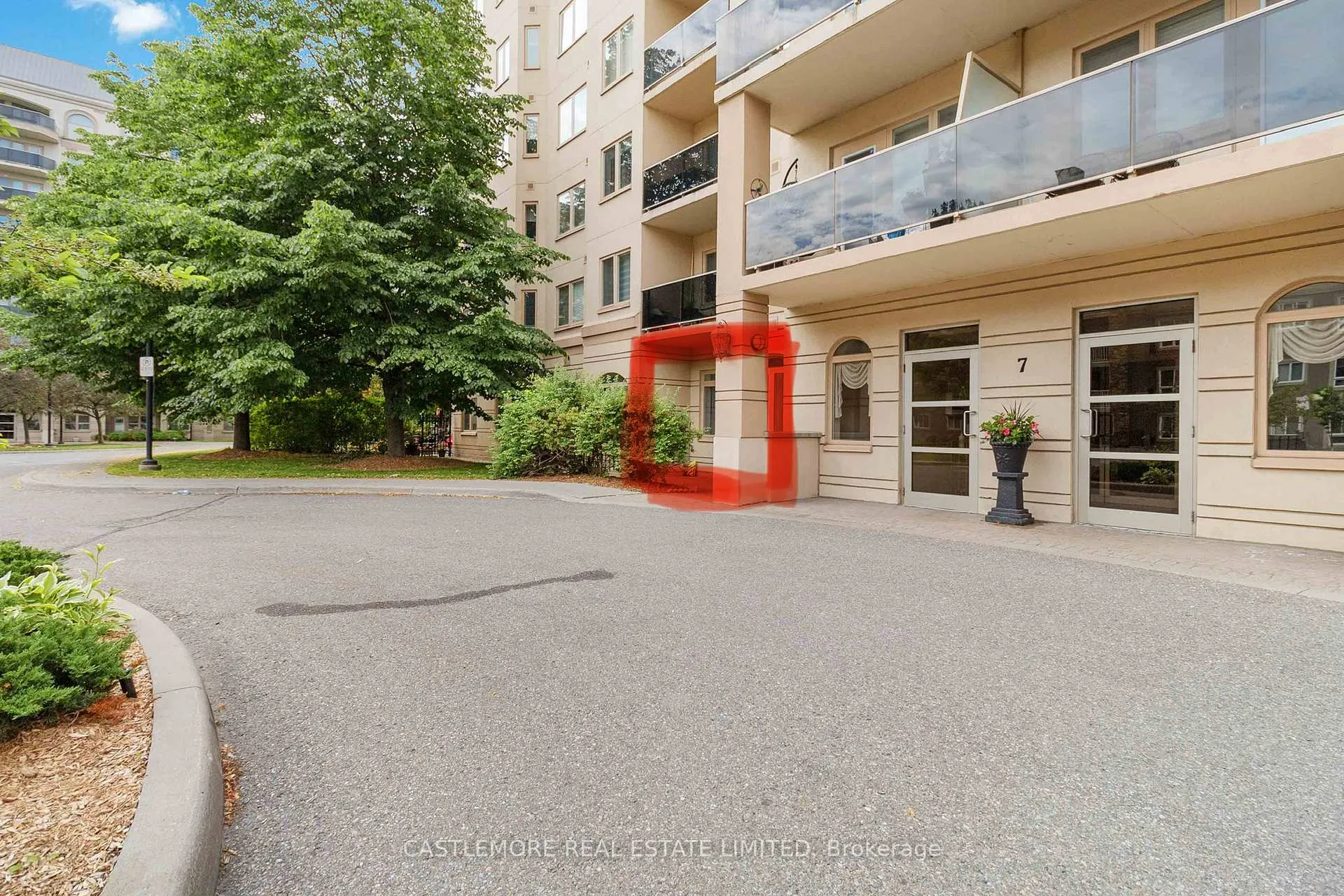 Photo 2 of Unit 103, 7 Daypring Circle, Brampton, Goreway Drive Corridor — HOMEH