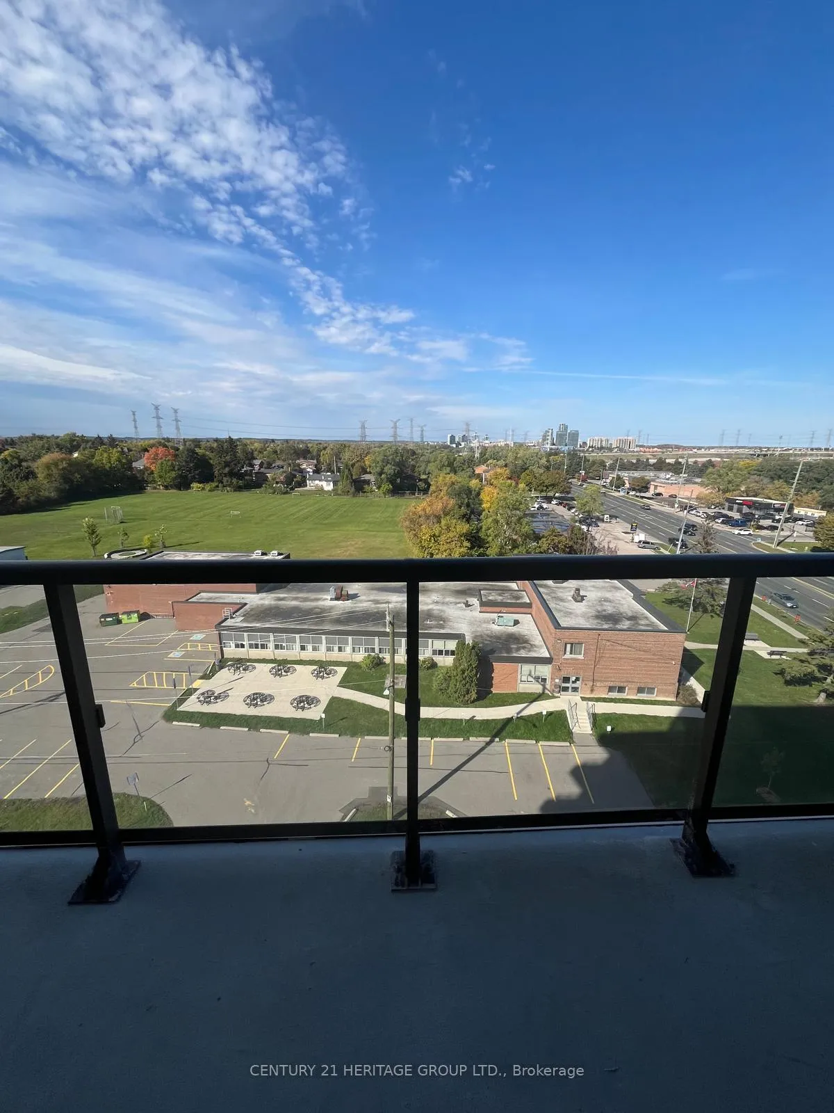 Photo 14 of Unit 806, 8188 Yonge Street, Markham, Royal Orchard — HOMEH