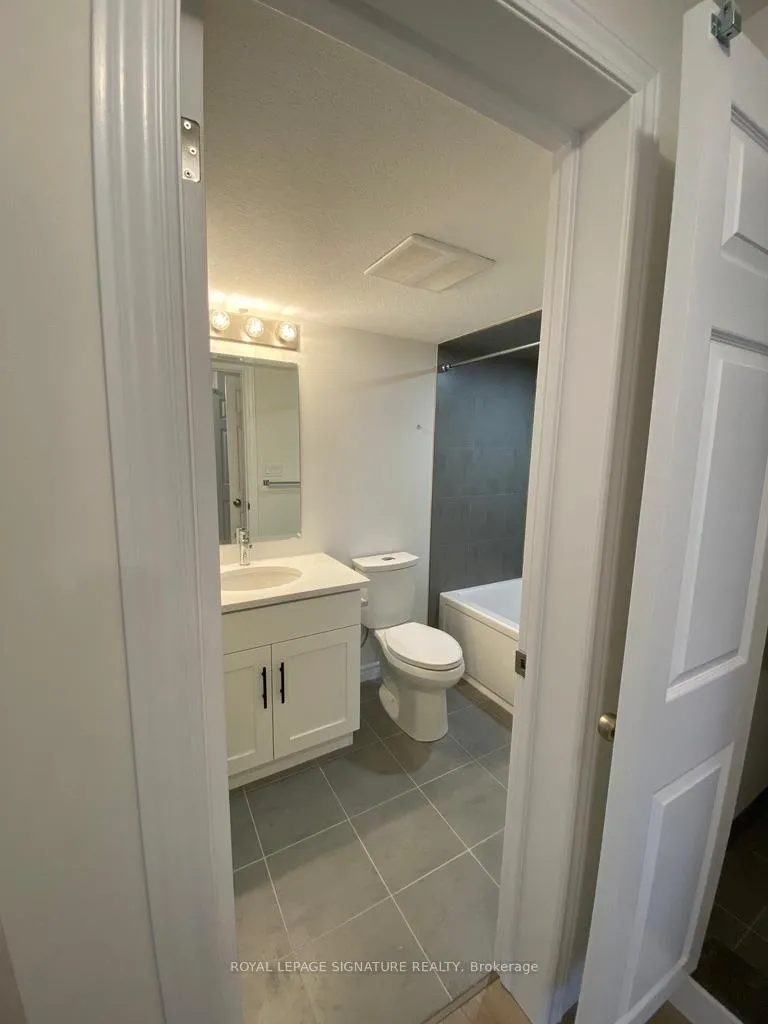 Photo 5 of 26 Lomond Lane, Kitchener — HOMEH