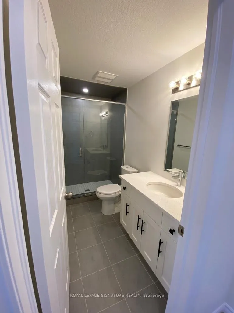 Photo 12 of 26 Lomond Lane, Kitchener — HOMEH