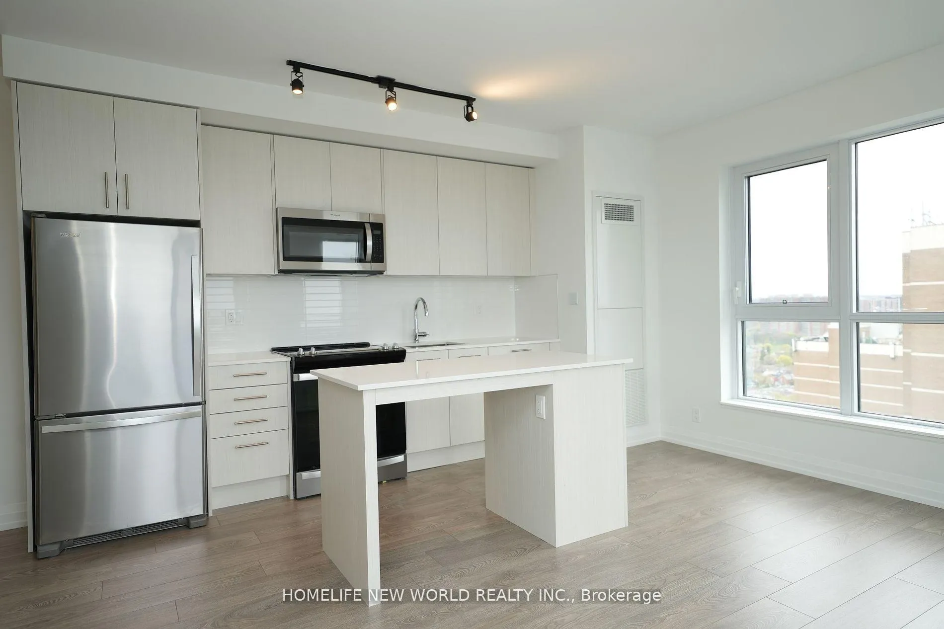 Photo 5 of Unit 2507, 286 Main Street, Toronto, East End-Danforth — HOMEH