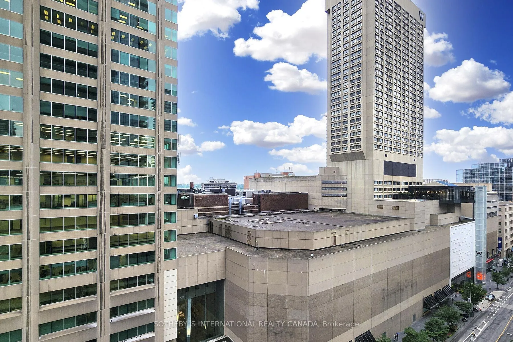 Photo 21 of Unit 911, 1 Bloor Street E, Toronto, Church-Yonge Corridor — HOMEH