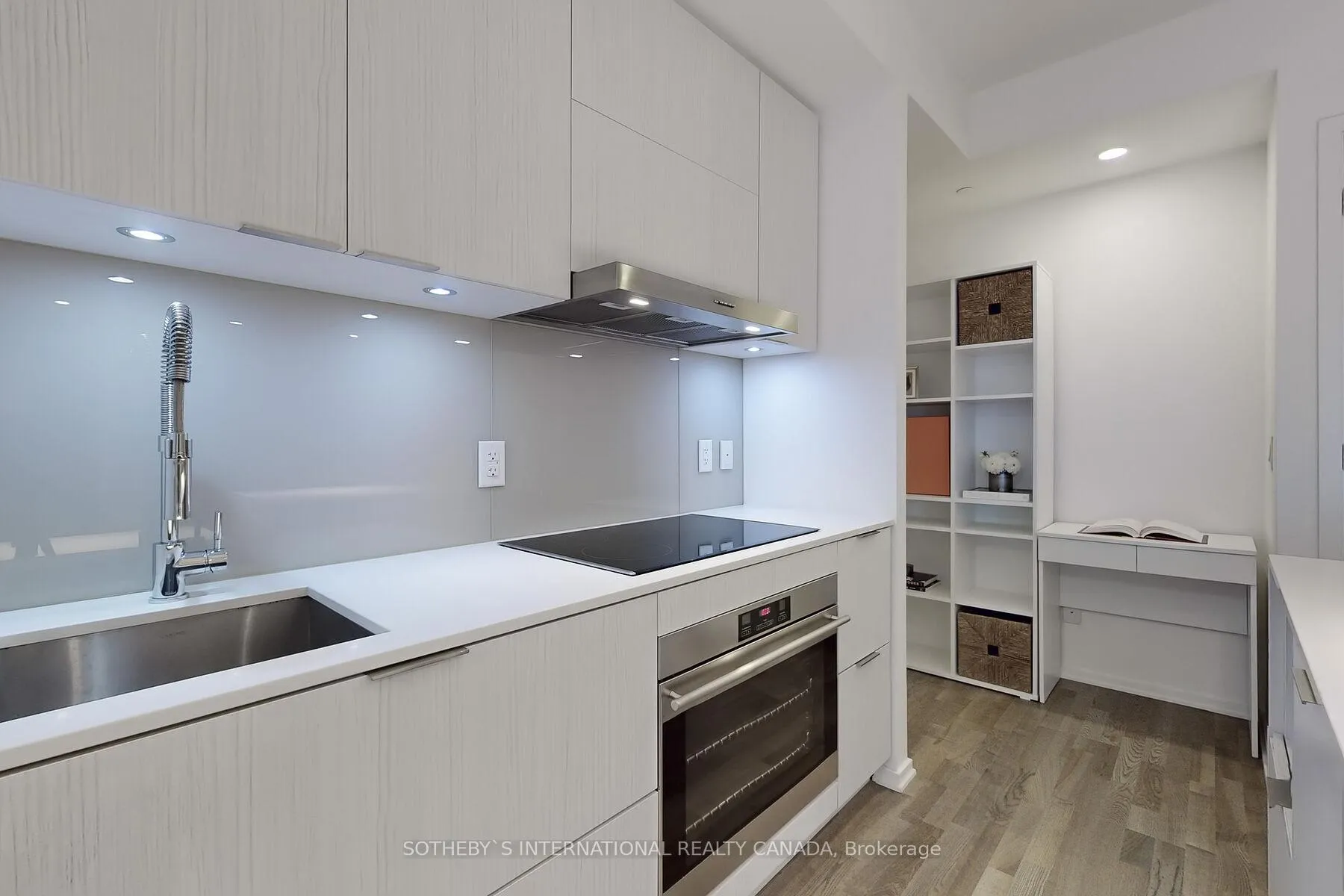 Photo 26 of Unit 911, 1 Bloor Street E, Toronto, Church-Yonge Corridor — HOMEH