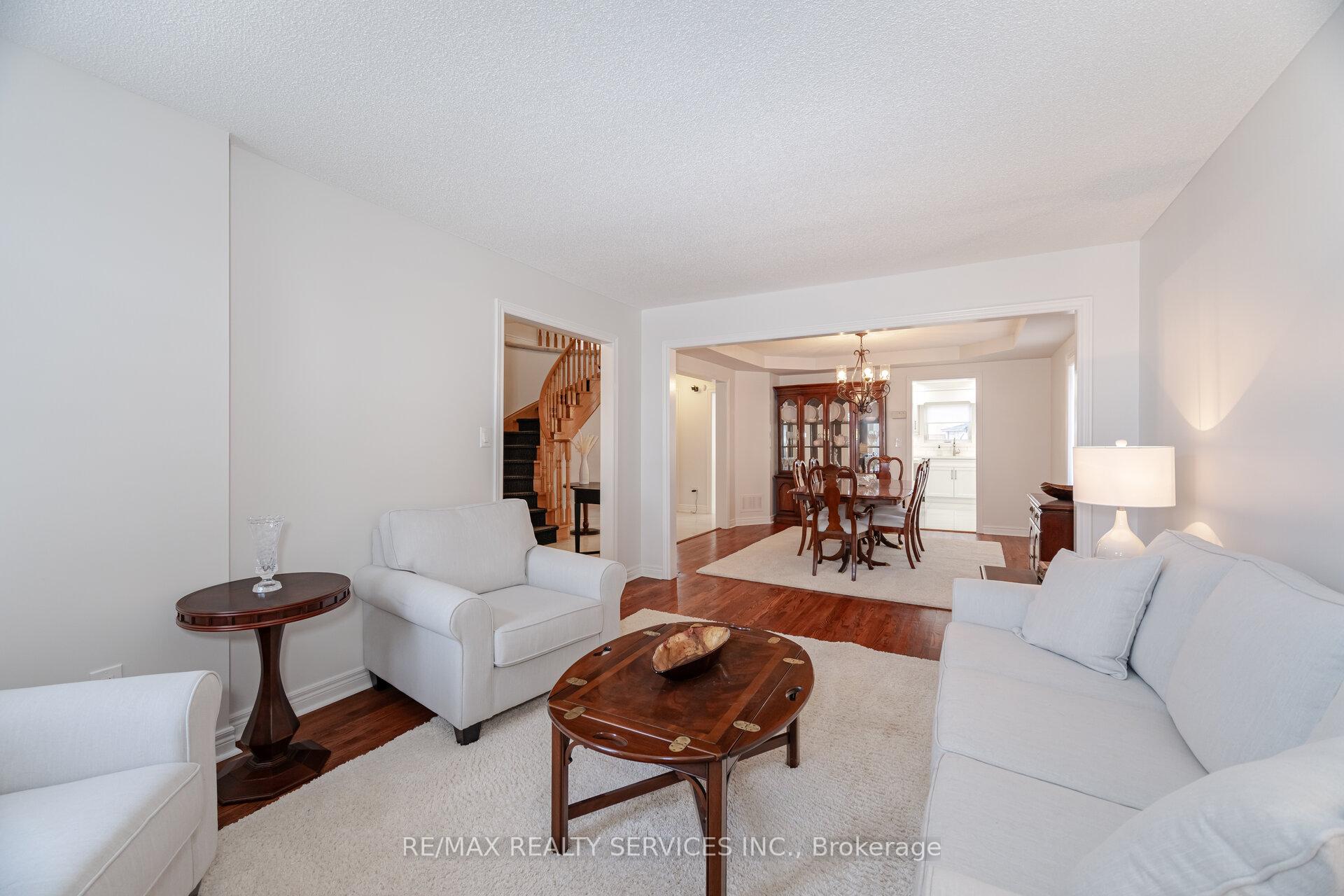 Photo 2 of 130 Royal Valley Drive, Caledon, Rural Caledon — HOMEH