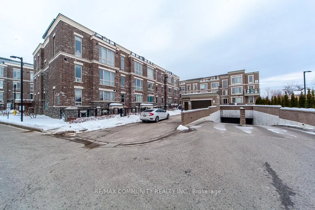 Photo 3 of 20 Westmeath Lane, Markham, Cornell — HOMEH