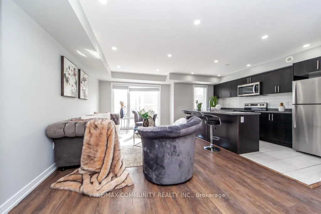 Photo 13 of 20 Westmeath Lane, Markham, Cornell — HOMEH