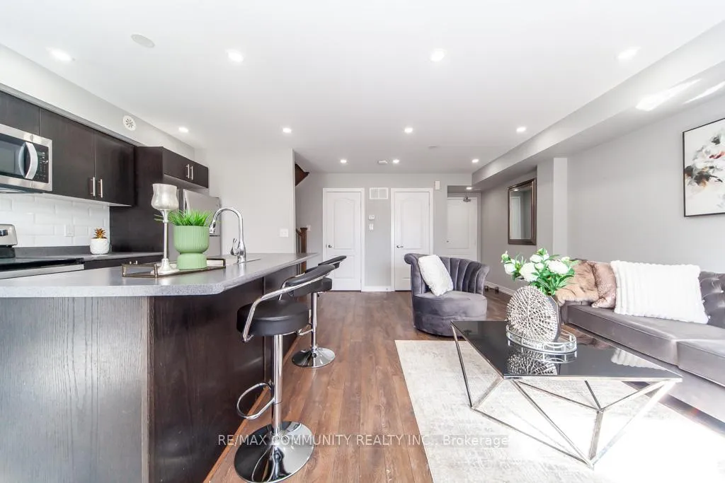 Photo 19 of 20 Westmeath Lane, Markham, Cornell — HOMEH