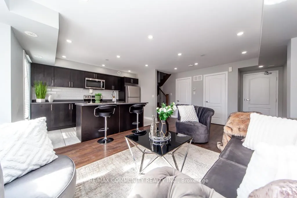 Photo 21 of 20 Westmeath Lane, Markham, Cornell — HOMEH