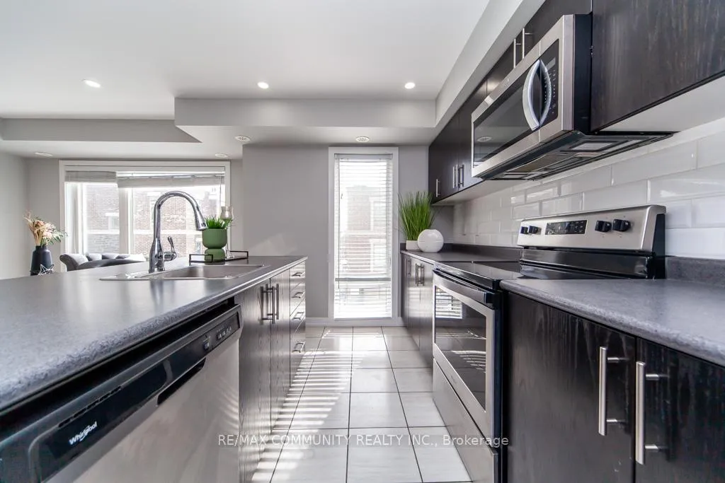 Photo 26 of 20 Westmeath Lane, Markham, Cornell — HOMEH