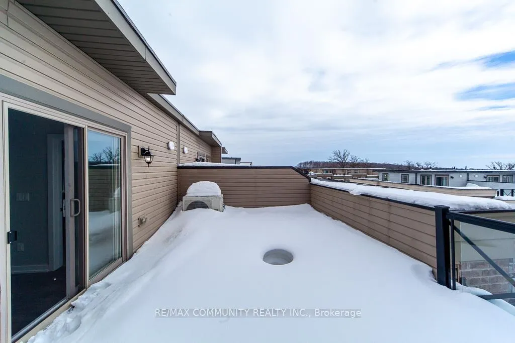 Photo 42 of 20 Westmeath Lane, Markham, Cornell — HOMEH
