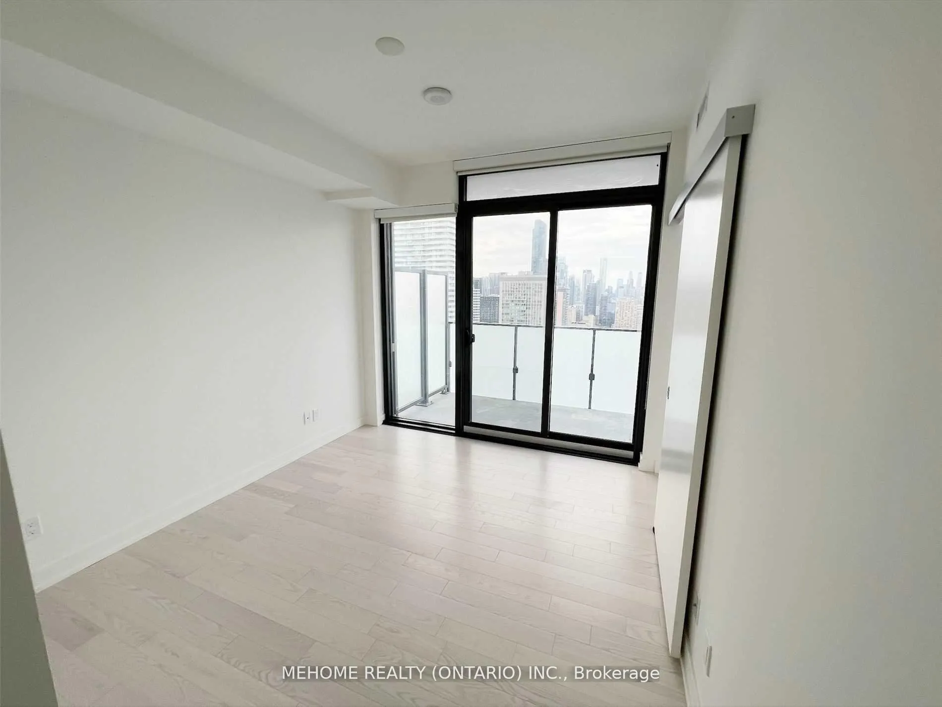 Photo 4 of Unit 3911, 20 Lombard Street, Toronto, Church-Yonge Corridor — HOMEH