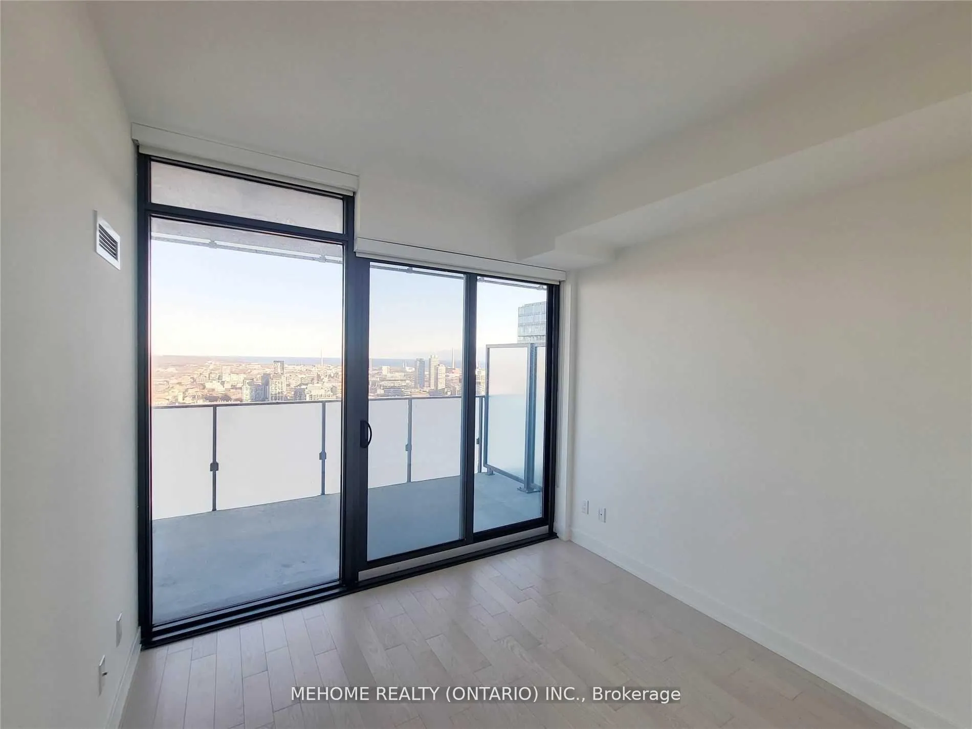 Photo 5 of Unit 3911, 20 Lombard Street, Toronto, Church-Yonge Corridor — HOMEH
