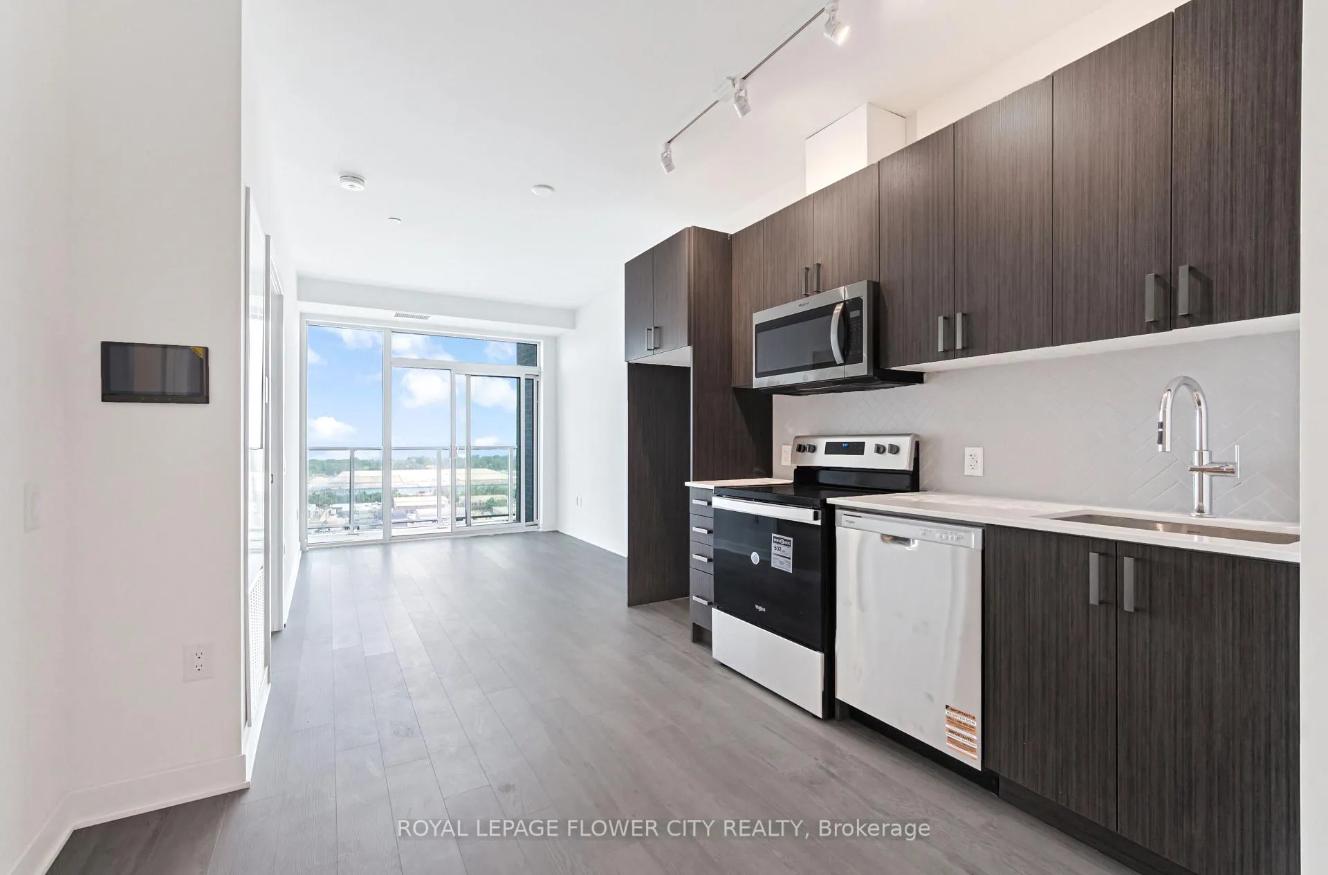 Photo 6 of Unit 1609, 2782 Barton Street E, Hamilton, Riverdale — HOMEH