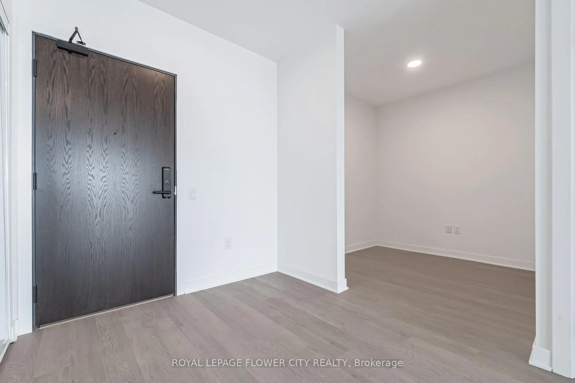 Photo 10 of Unit 1609, 2782 Barton Street E, Hamilton, Riverdale — HOMEH
