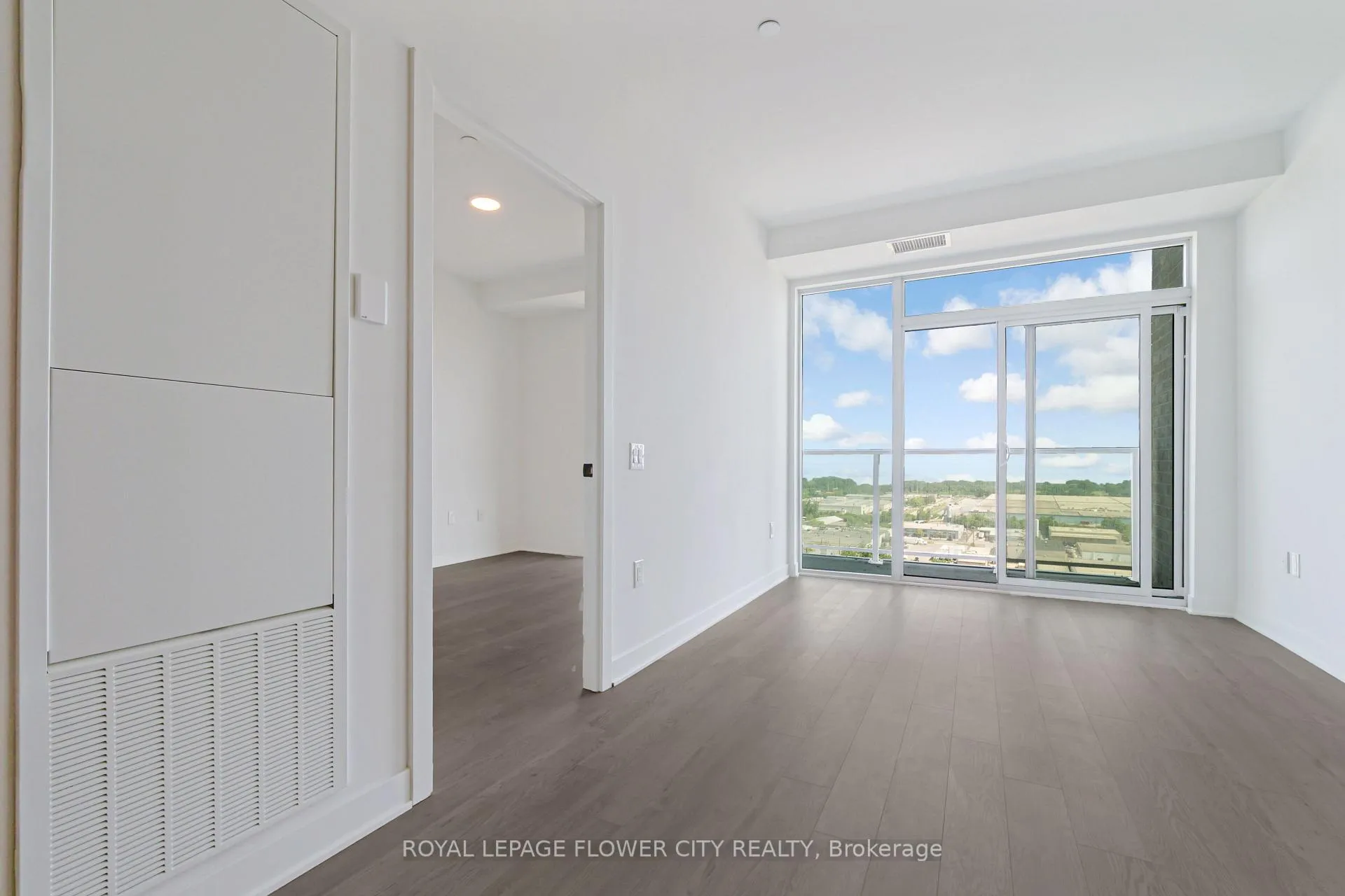 Photo 14 of Unit 1609, 2782 Barton Street E, Hamilton, Riverdale — HOMEH