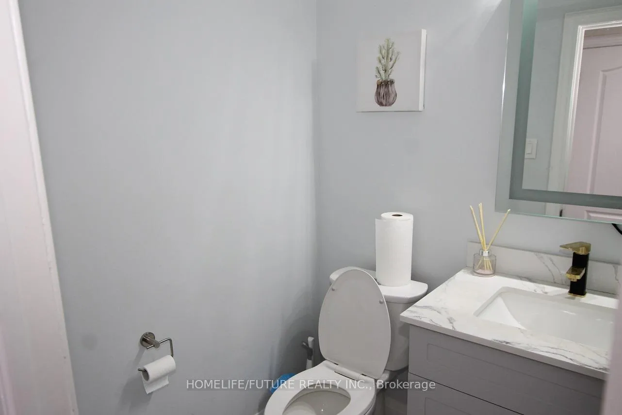 Photo 6 of Unit Main, 36 Baybrook Crescent, Scarborough, Bendale — HOMEH