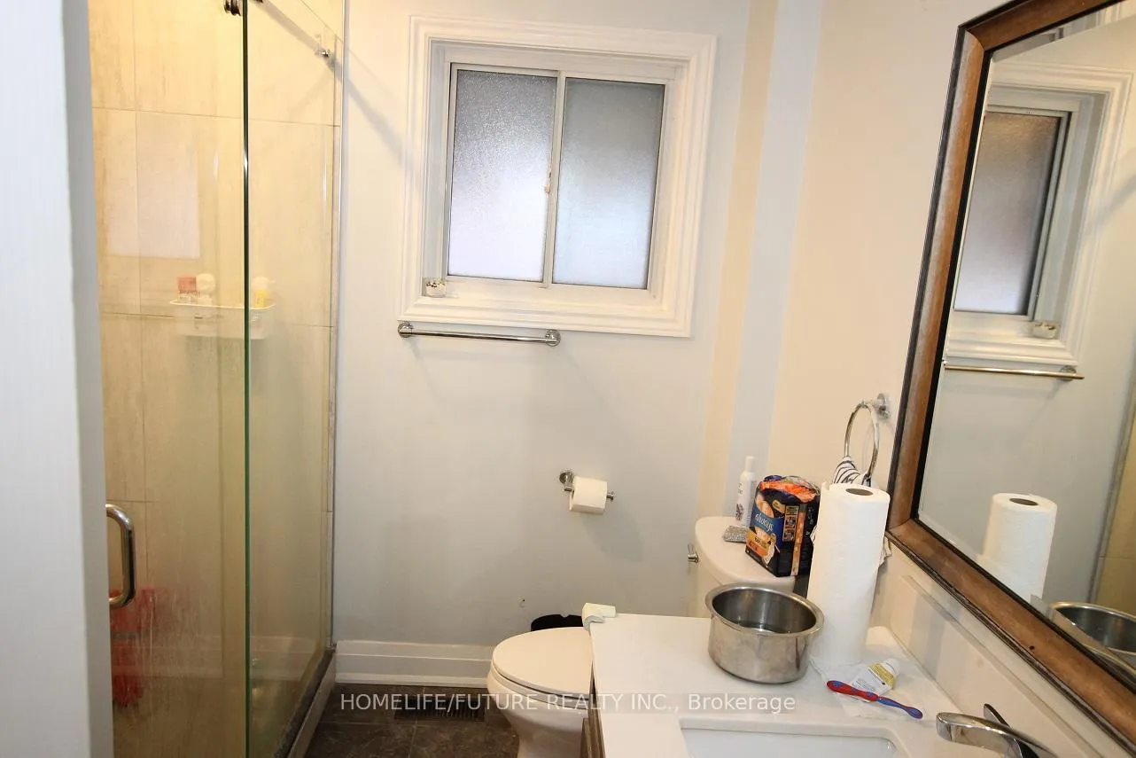 Photo 7 of Unit Main, 36 Baybrook Crescent, Scarborough, Bendale — HOMEH