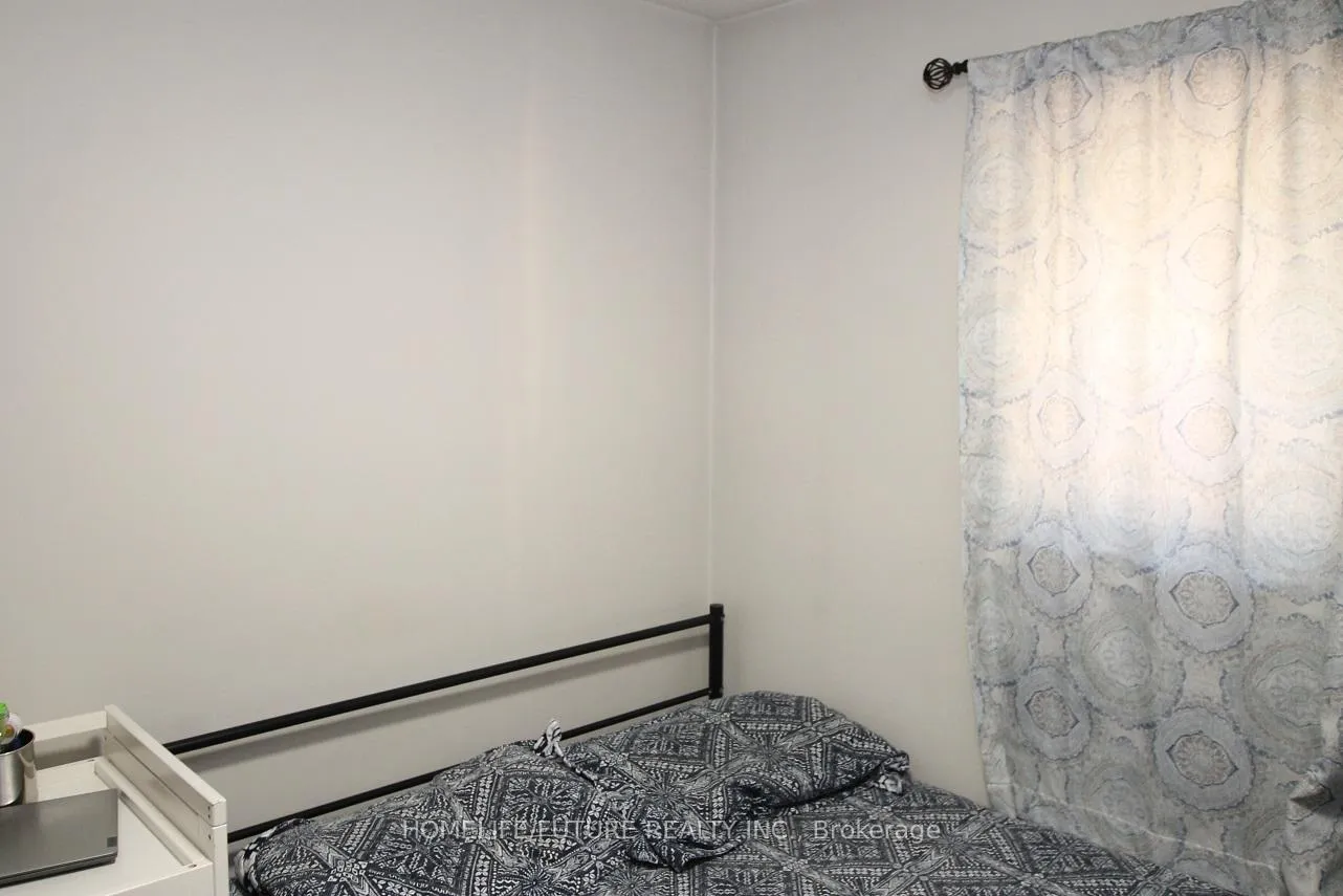 Photo 9 of Unit Main, 36 Baybrook Crescent, Scarborough, Bendale — HOMEH
