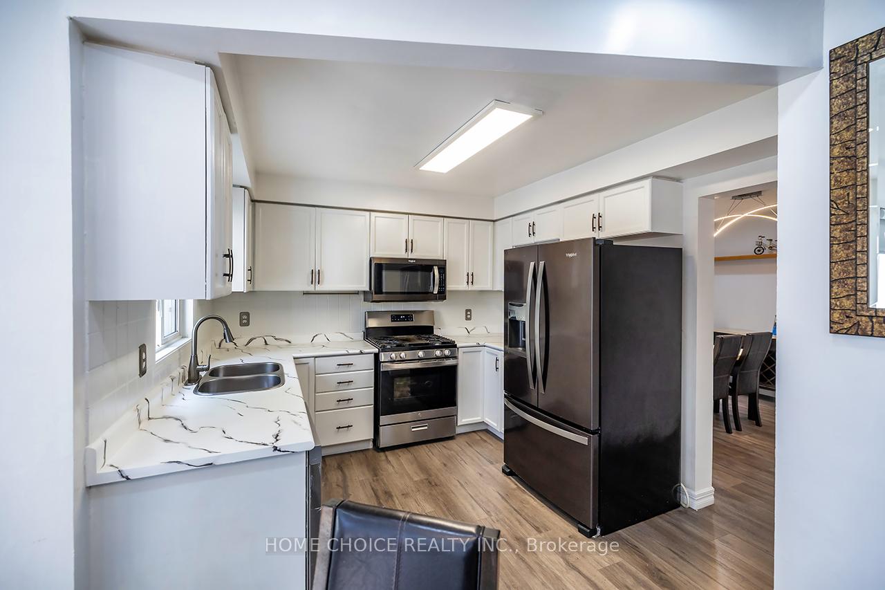 Photo 14 of 55 Apple Blossom Boulevard, Clarington, Bowmanville — HOMEH