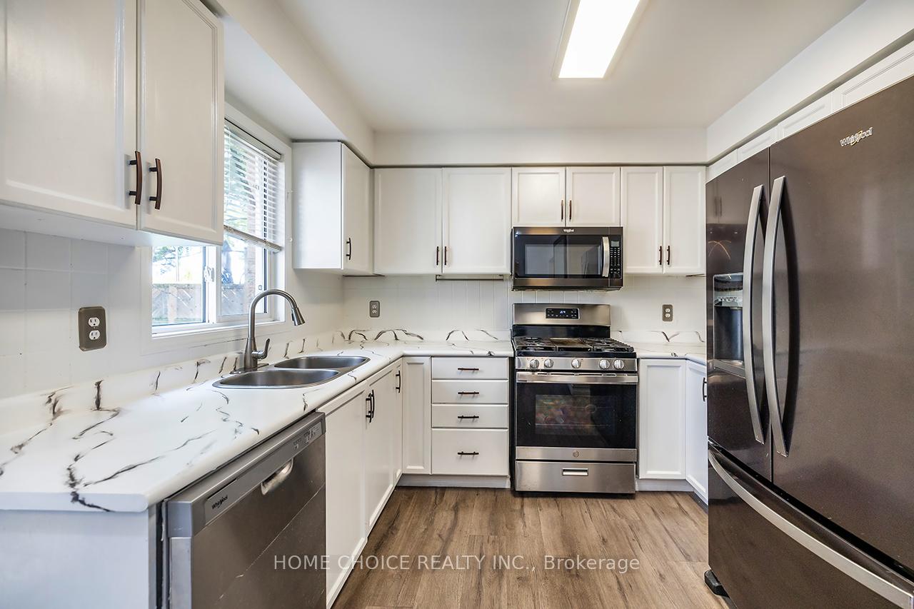 Photo 15 of 55 Apple Blossom Boulevard, Clarington, Bowmanville — HOMEH