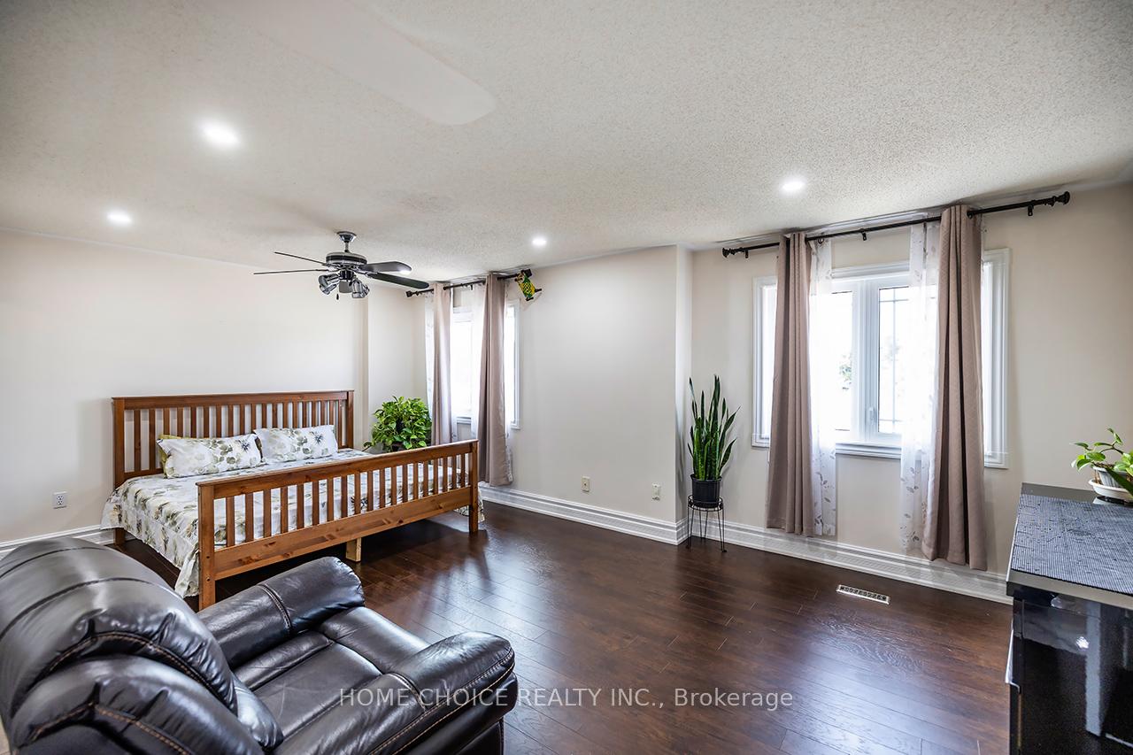 Photo 23 of 55 Apple Blossom Boulevard, Clarington, Bowmanville — HOMEH