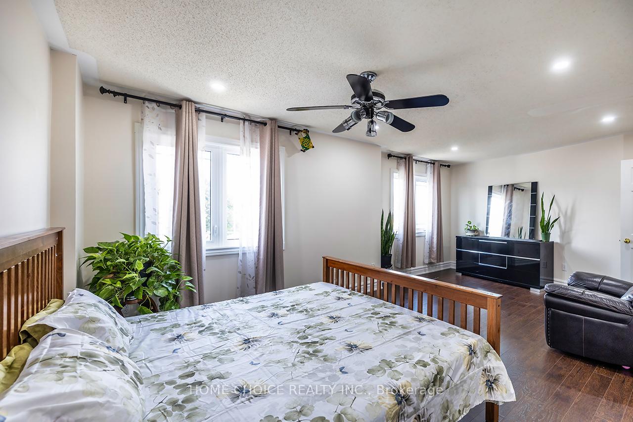 Photo 25 of 55 Apple Blossom Boulevard, Clarington, Bowmanville — HOMEH