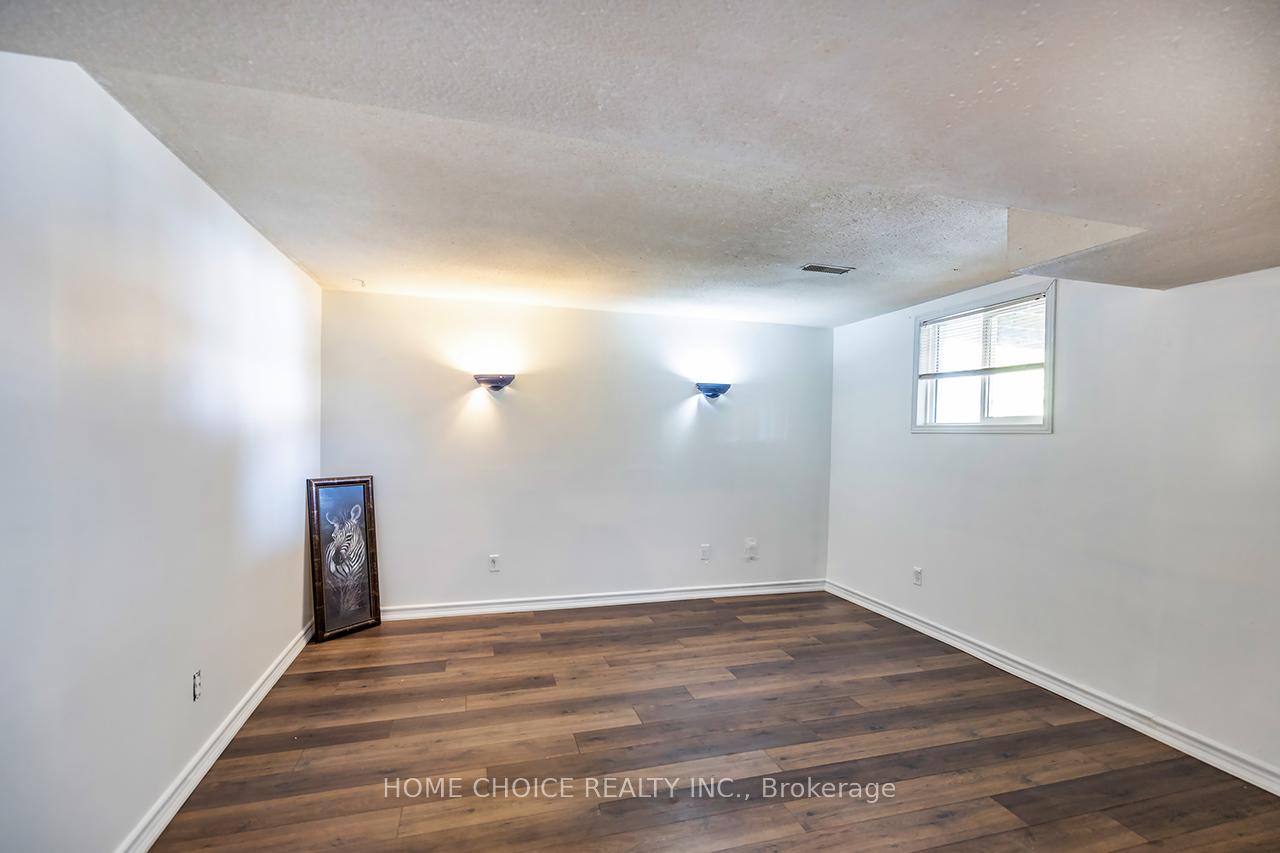 Photo 36 of 55 Apple Blossom Boulevard, Clarington, Bowmanville — HOMEH