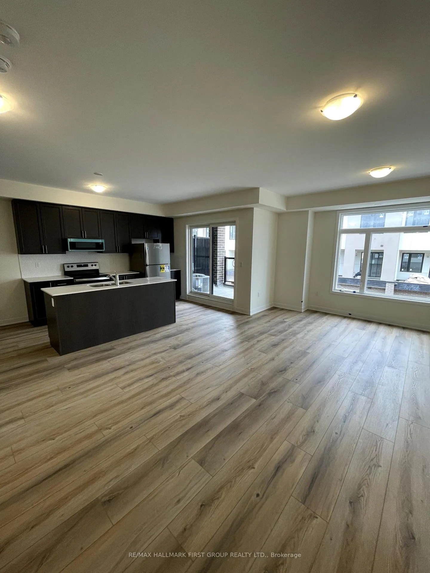 Photo 9 of Unit 1306, 1695 Dersan Street, Pickering, Duffin Heights — HOMEH