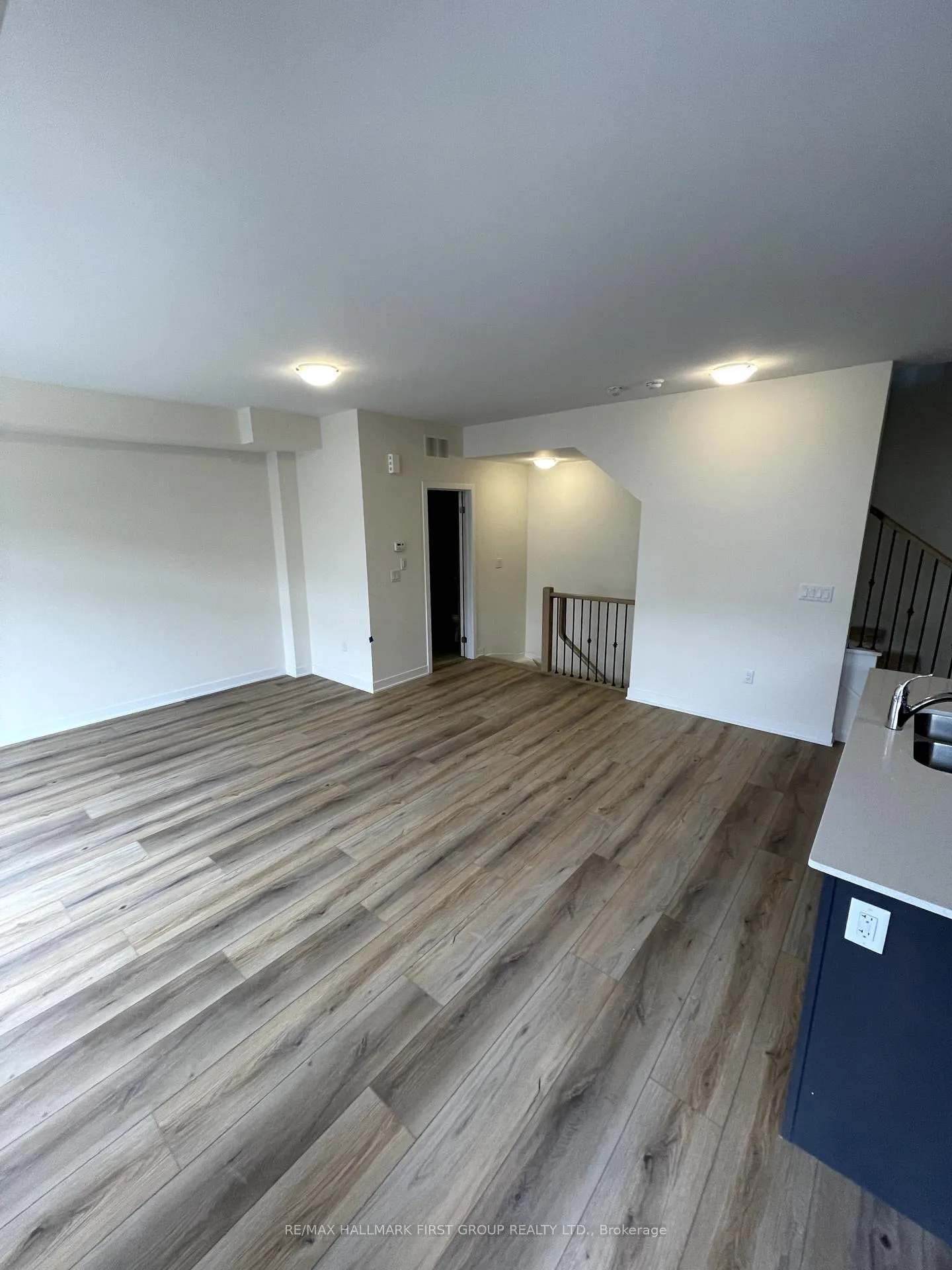Photo 13 of Unit 1306, 1695 Dersan Street, Pickering, Duffin Heights — HOMEH