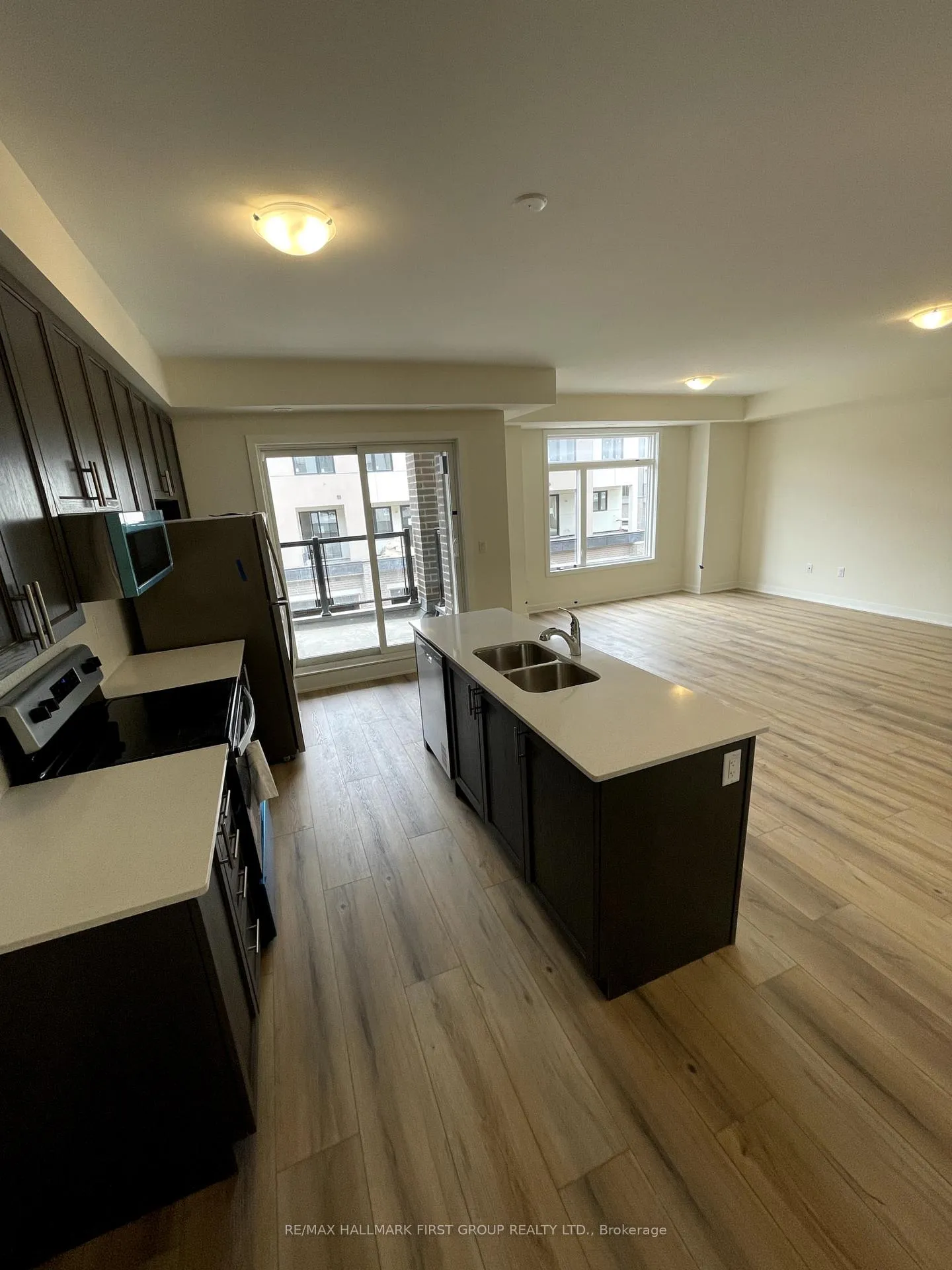 Photo 16 of Unit 1306, 1695 Dersan Street, Pickering, Duffin Heights — HOMEH