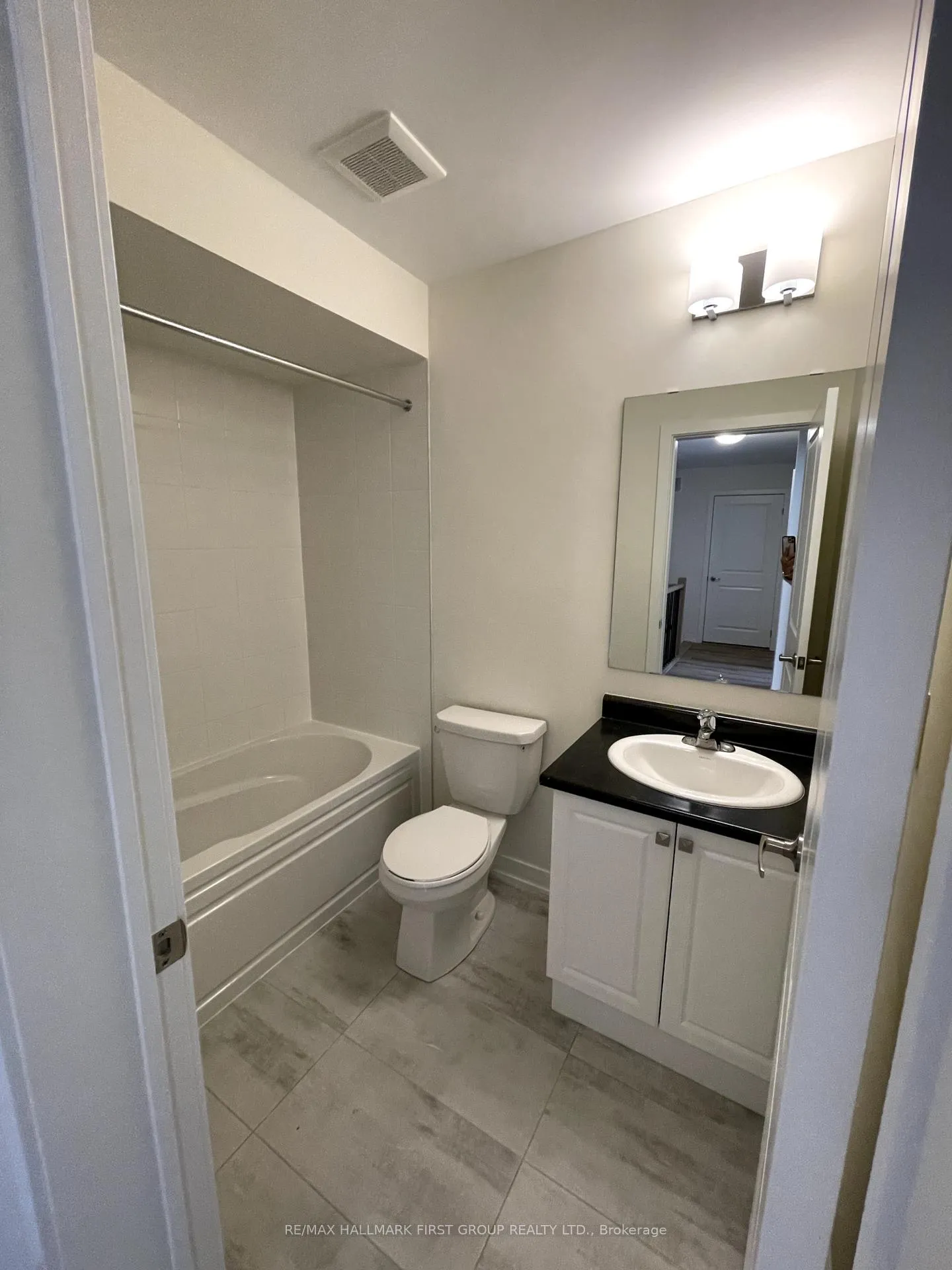Photo 29 of Unit 1306, 1695 Dersan Street, Pickering, Duffin Heights — HOMEH