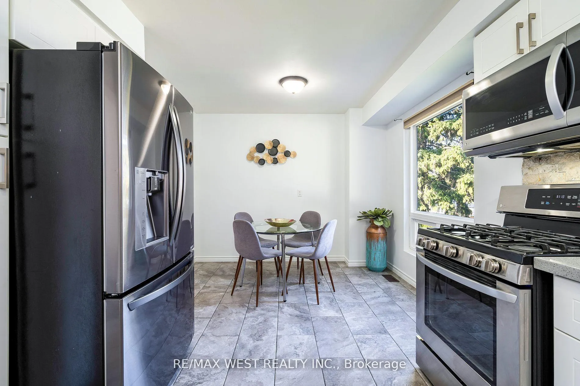 Photo 10 of Unit 20, 220 Ormond Drive, Oshawa, Samac — HOMEH