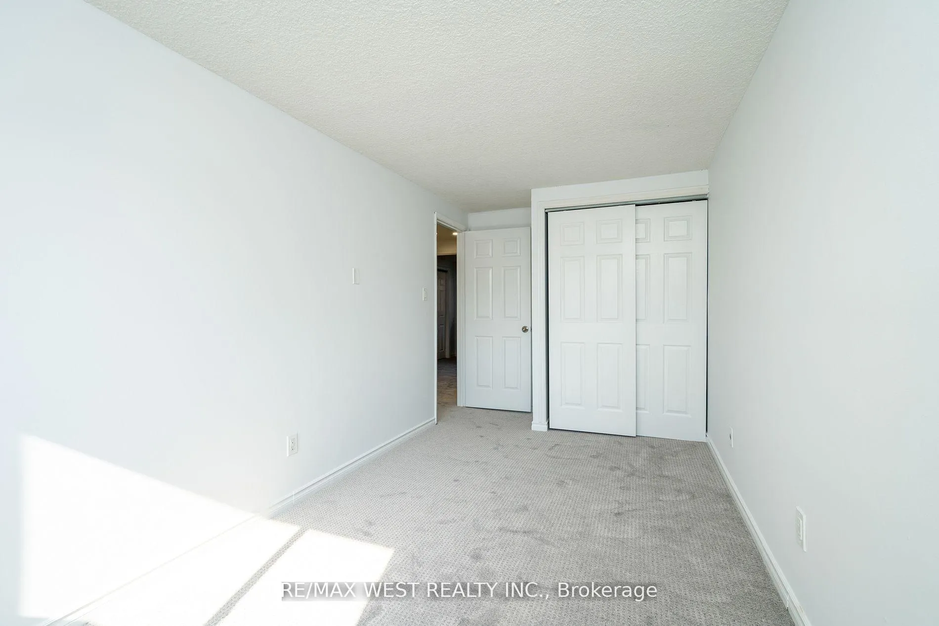 Photo 21 of Unit 20, 220 Ormond Drive, Oshawa, Samac — HOMEH