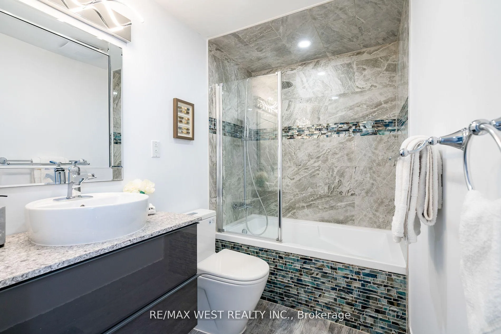 Photo 24 of Unit 20, 220 Ormond Drive, Oshawa, Samac — HOMEH