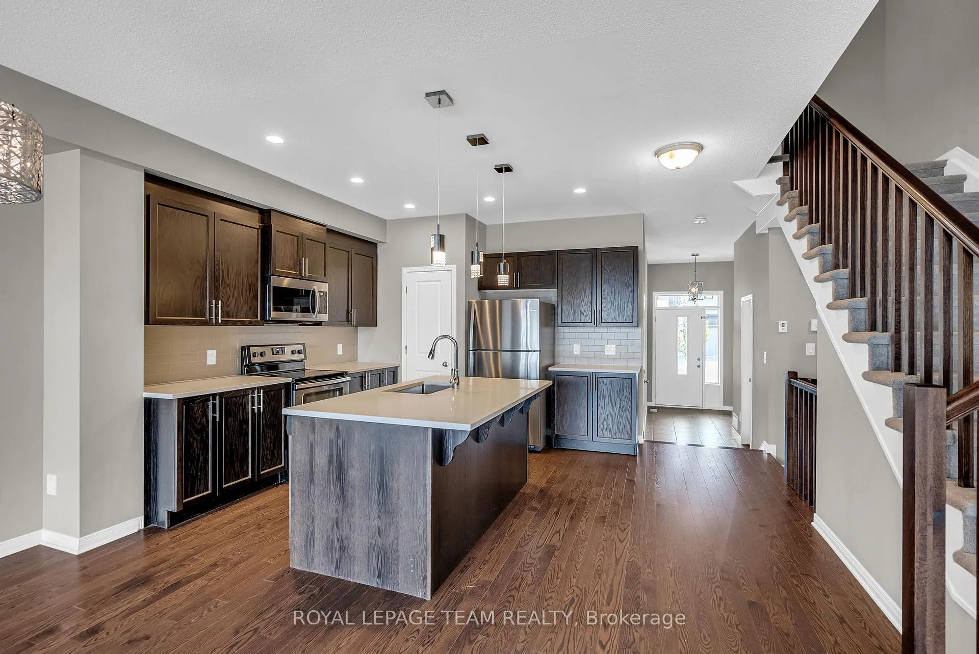 Photo 8 of 338 Nonius Street, Ottawa, Kanata - Emerald Meadows/Trailwest — HOMEH