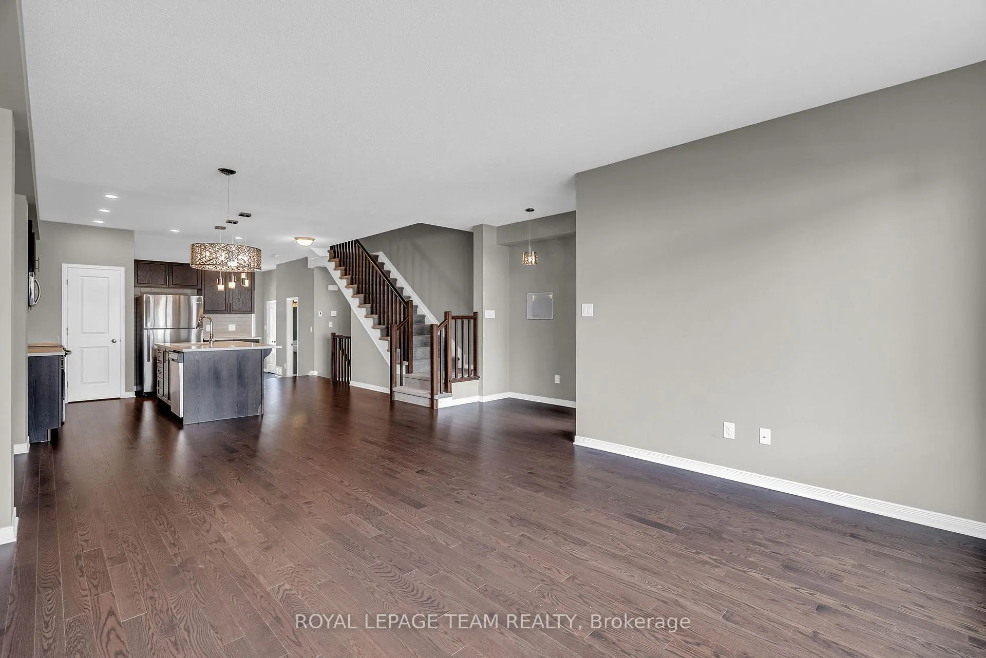 Photo 15 of 338 Nonius Street, Ottawa, Kanata - Emerald Meadows/Trailwest — HOMEH