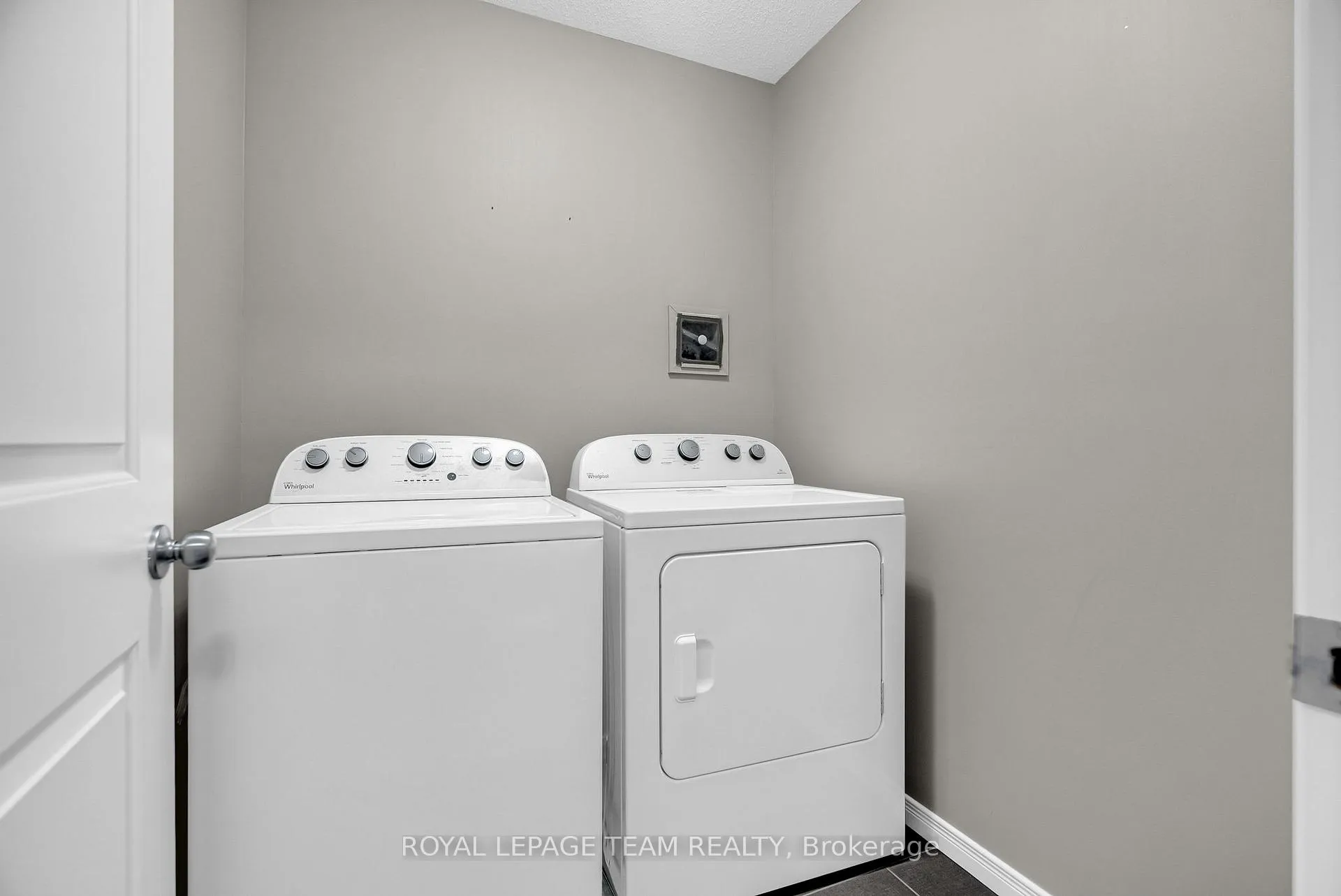 Photo 22 of 338 Nonius Street, Ottawa, Kanata - Emerald Meadows/Trailwest — HOMEH