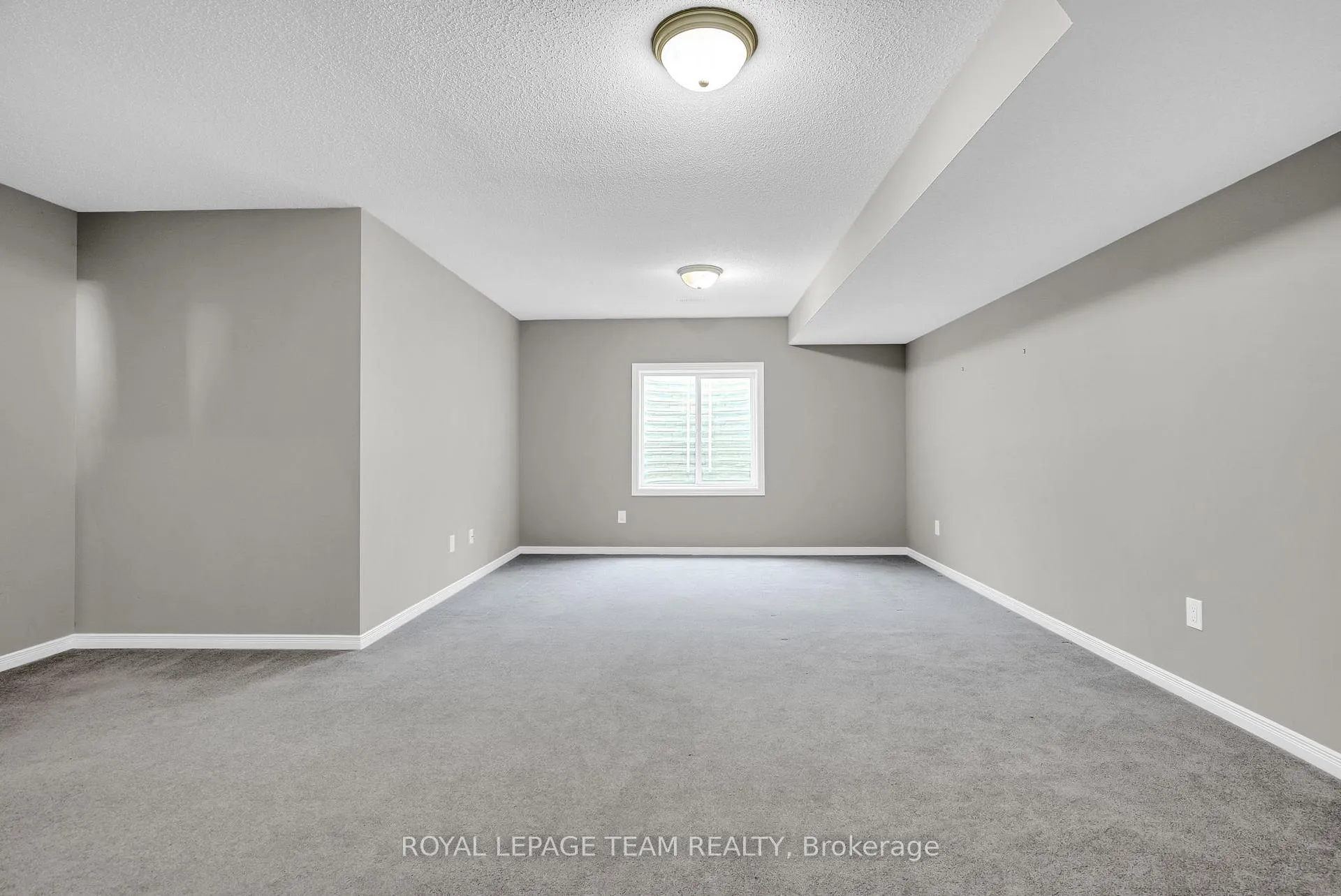 Photo 28 of 338 Nonius Street, Ottawa, Kanata - Emerald Meadows/Trailwest — HOMEH