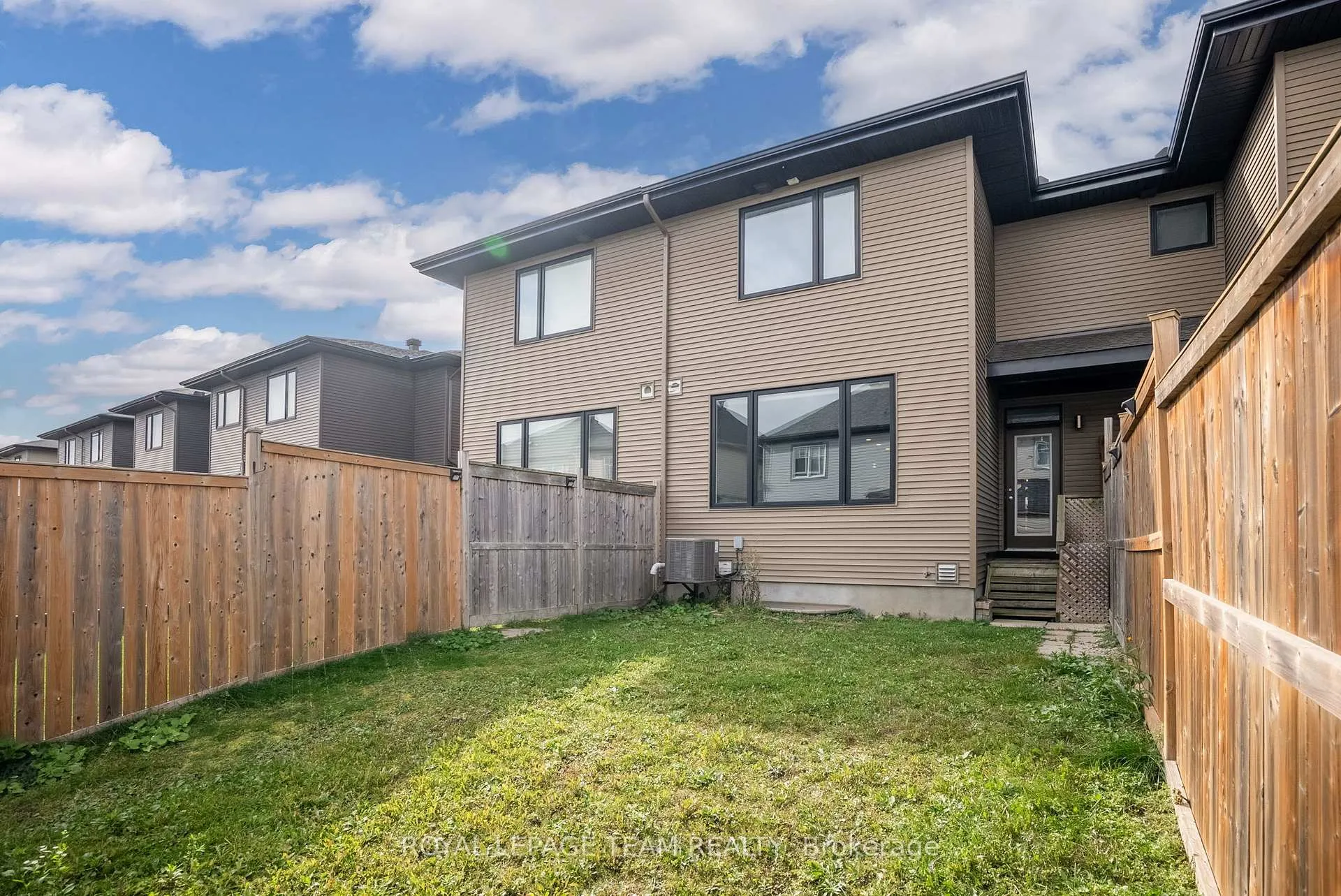 Photo 34 of 338 Nonius Street, Ottawa, Kanata - Emerald Meadows/Trailwest — HOMEH