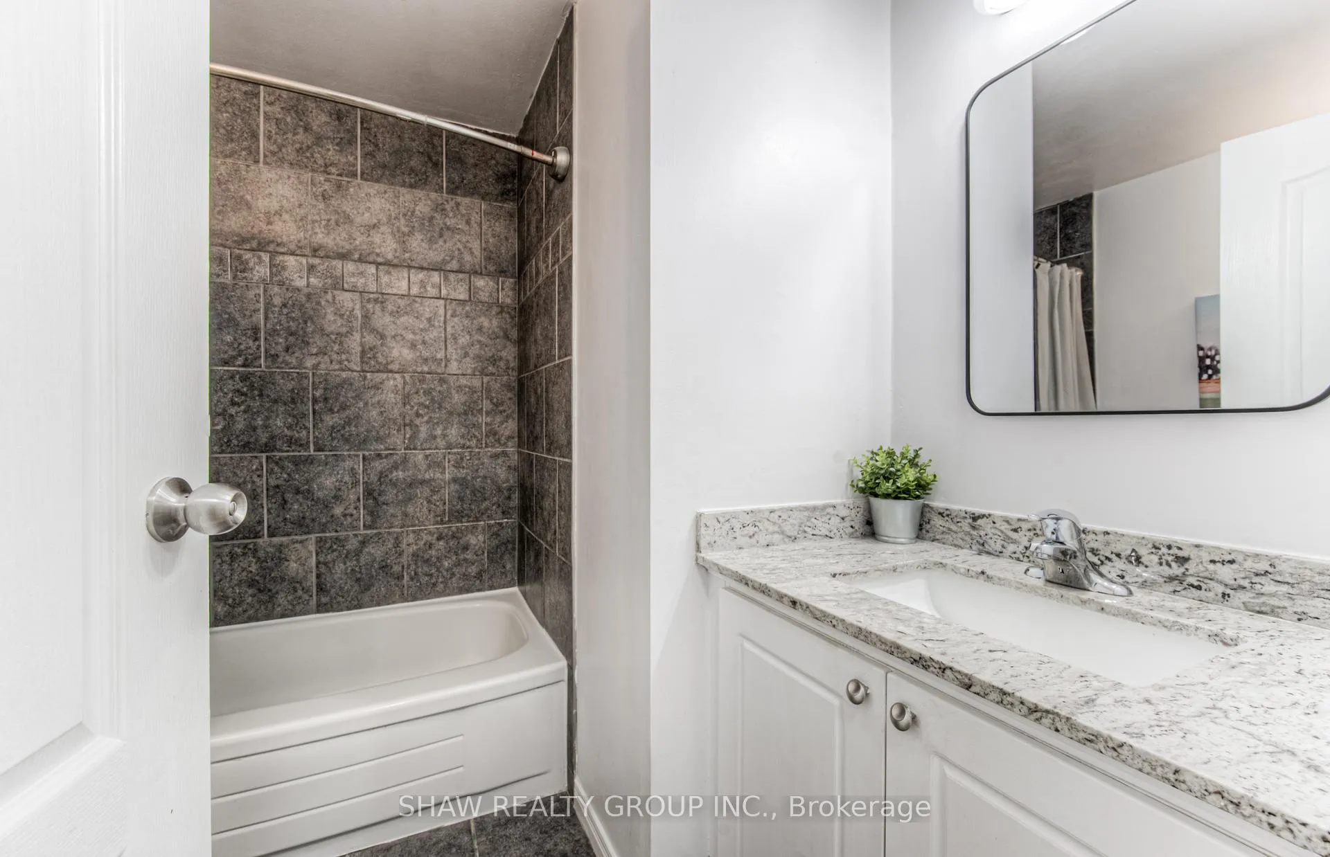 Photo 7 of Unit 86, 65 Glamis Road, Waterloo — HOMEH