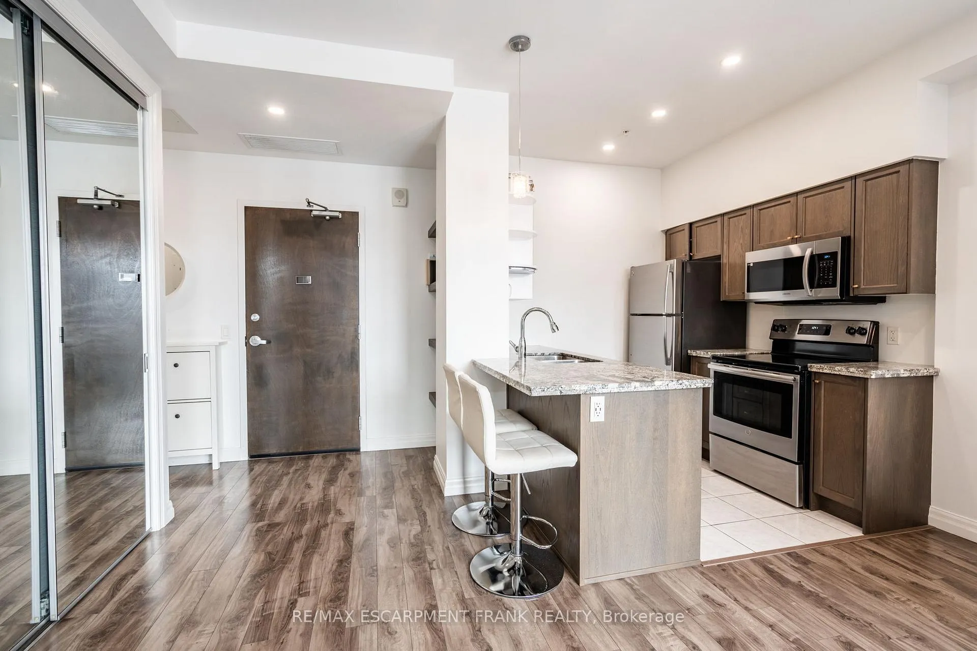 Photo 18 of Unit 1012, 112 King Street E, Hamilton, Beasley — HOMEH