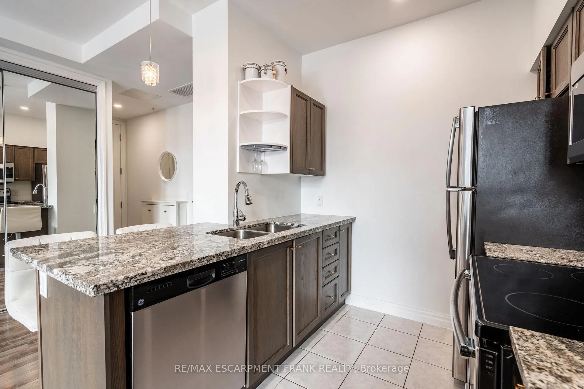 Photo 21 of Unit 1012, 112 King Street E, Hamilton, Beasley — HOMEH