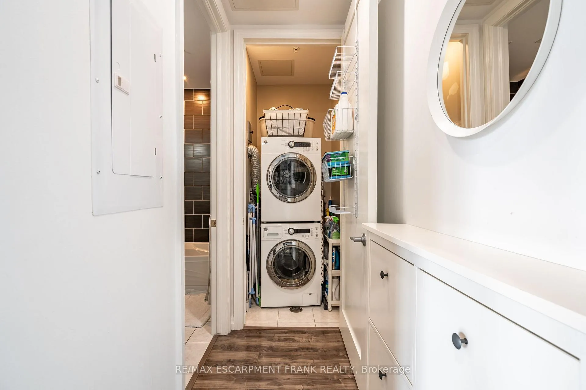 Photo 28 of Unit 1012, 112 King Street E, Hamilton, Beasley — HOMEH
