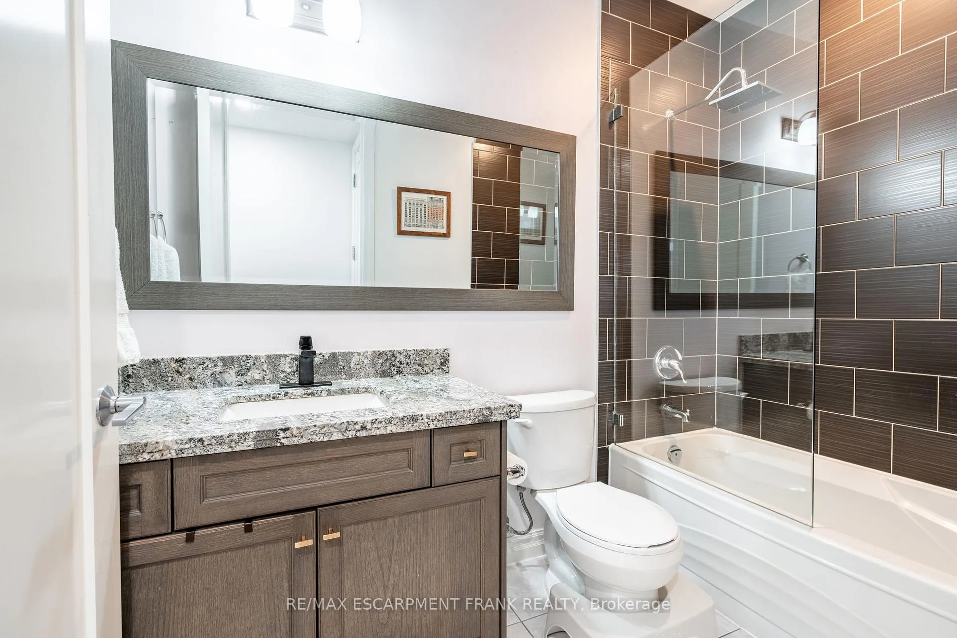 Photo 29 of Unit 1012, 112 King Street E, Hamilton, Beasley — HOMEH